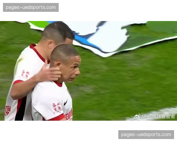 成都蓉城领先后防守松懈，被重庆连进三球暴露心态问题