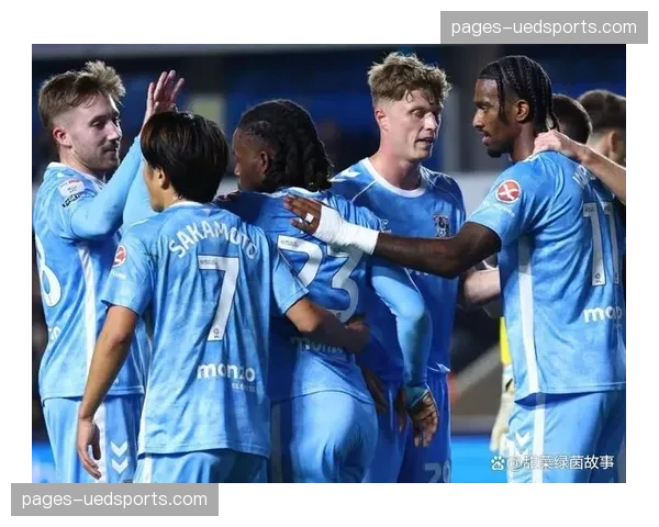 朴茨茅斯对阵伊普斯维奇黄牌2张，防守体系组织有序